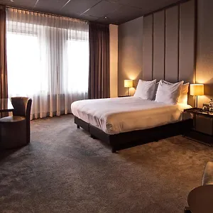 Hotel Design Glow ***