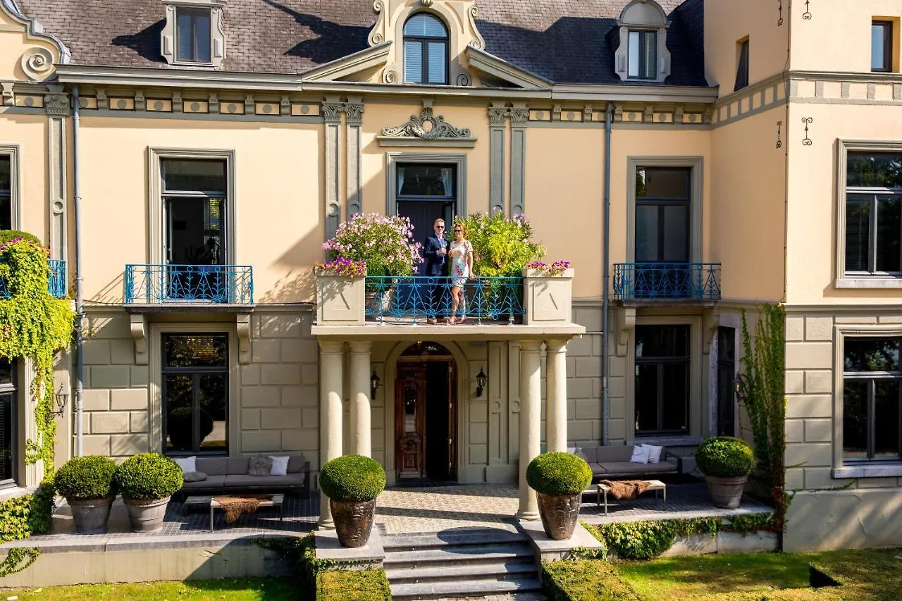 Landgoed Kasteel de Hoogenweerth Hotel Maastricht 4*,  Nederland
