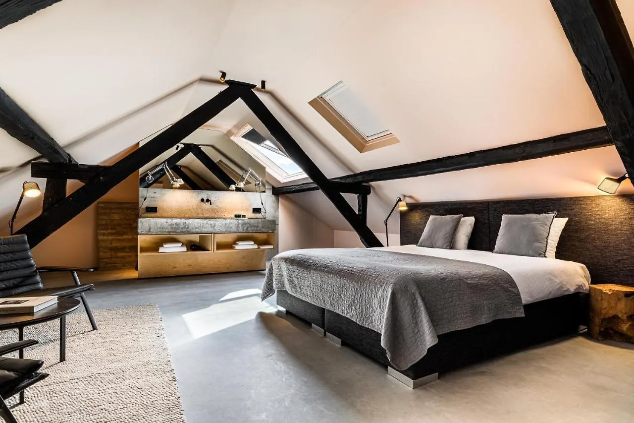 Landgoed Kasteel de Hoogenweerth Hotel Maastricht 4*,  Nederland